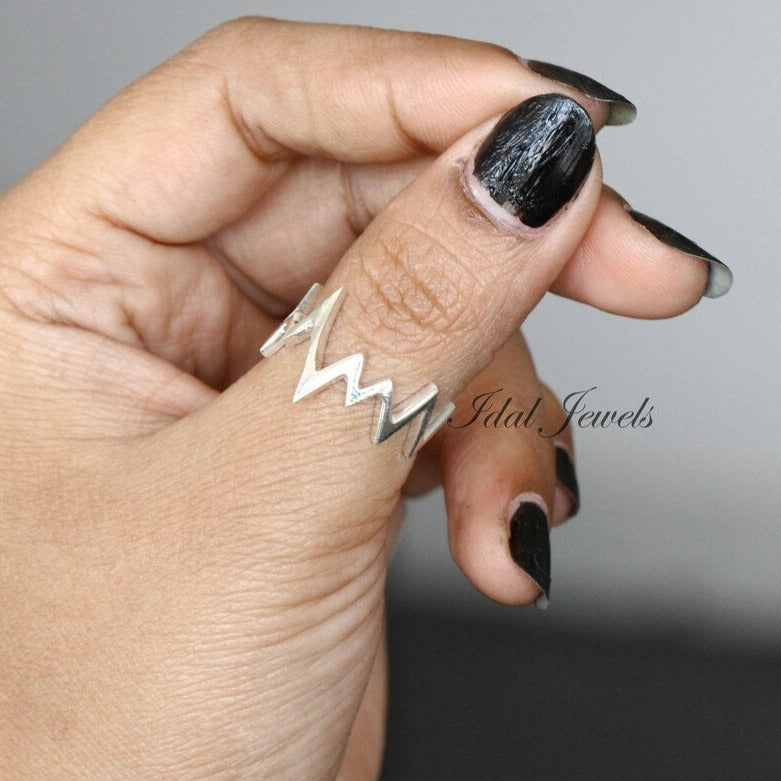 Zigzag 925 sterling silver ring Minimalist ring for Women