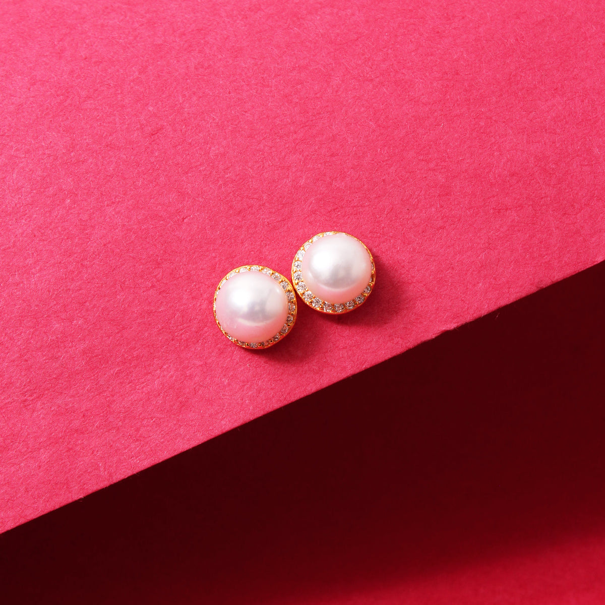Radiate Elegance – Natural Pearl Stud Earrings in 925 Sterling Silver with Gold Plating