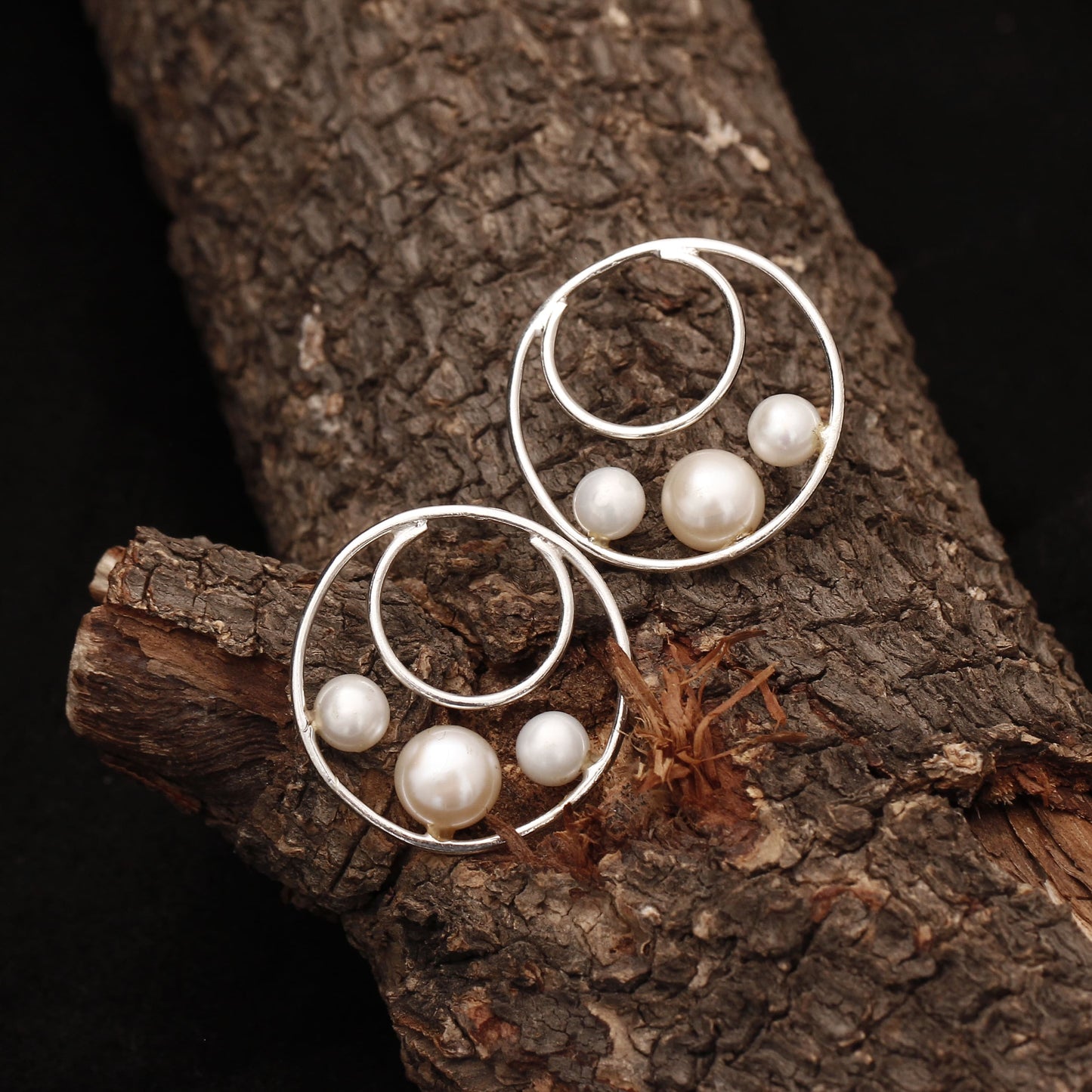 Handcrafted Pure 925 Sterling Silver Pearl Round Stud Earrings on Sale