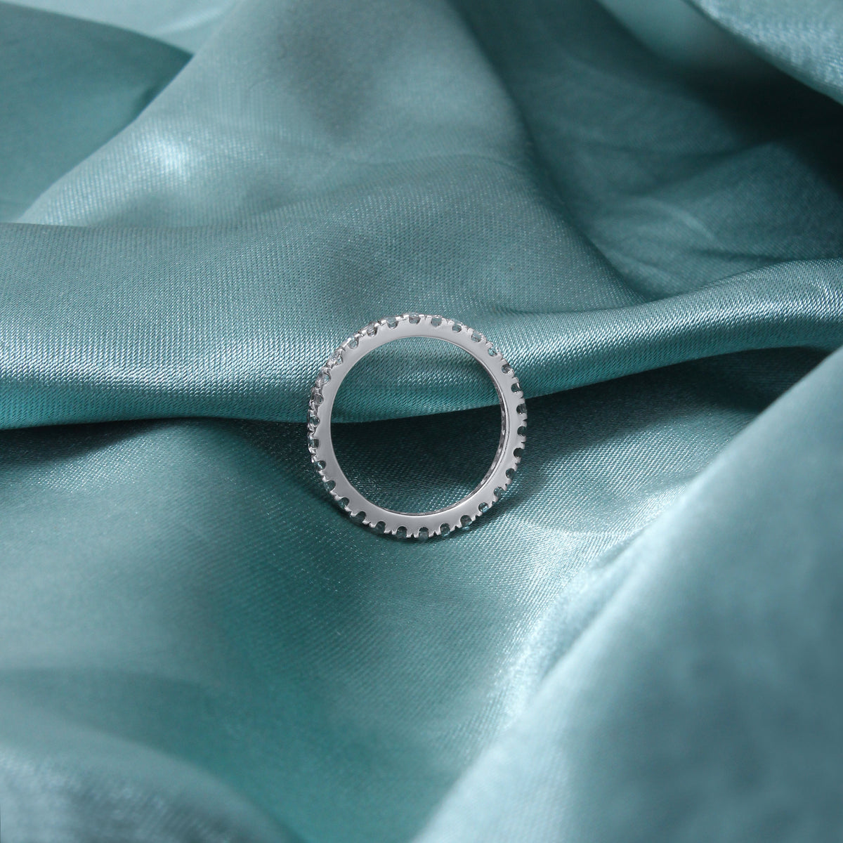 925 Sterling Silver Aquamarine Eternity Band Ring – Elegant, Timeless & Natural Beauty