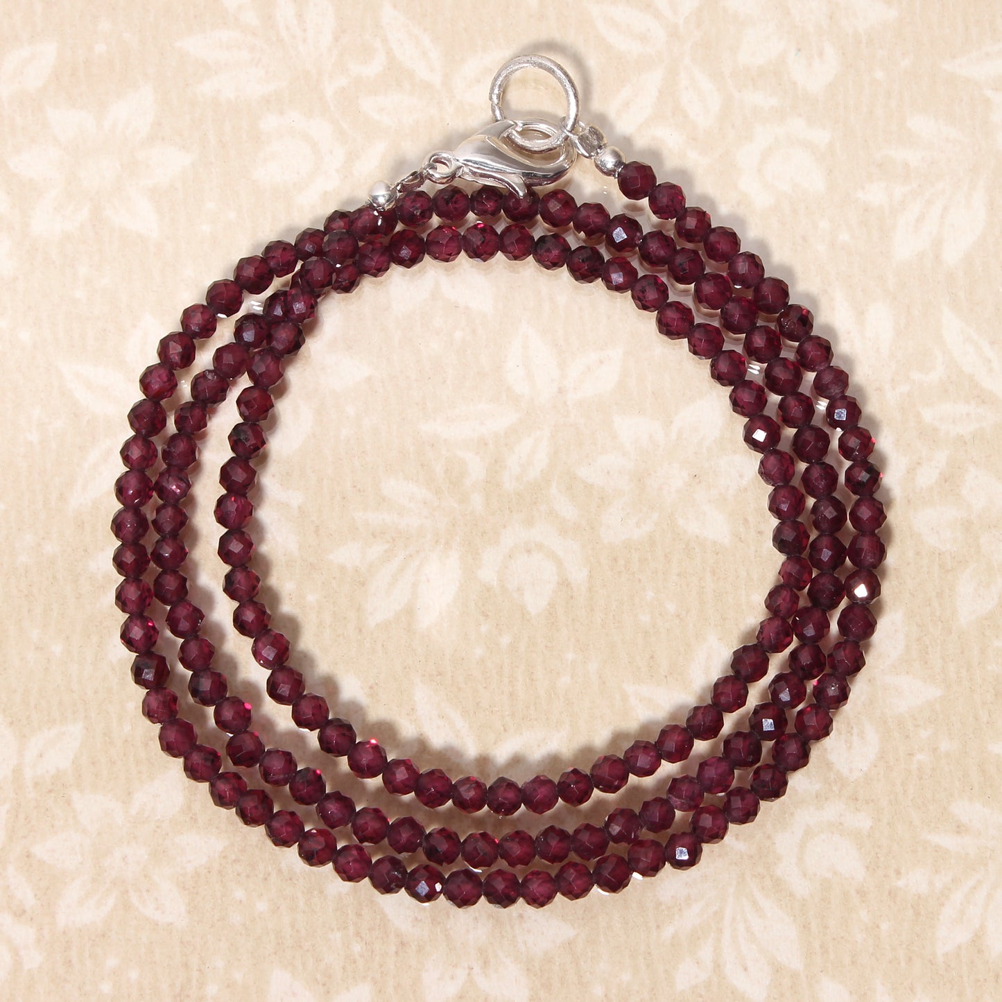 Faceted Round Beads Necklace