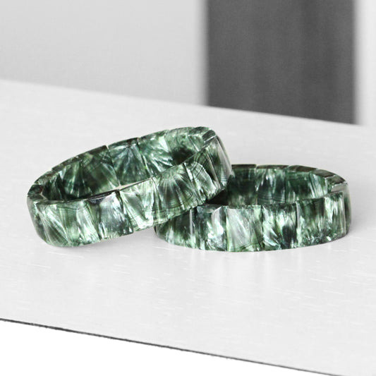 Seraphinite square cut gemstone stretch bracelet