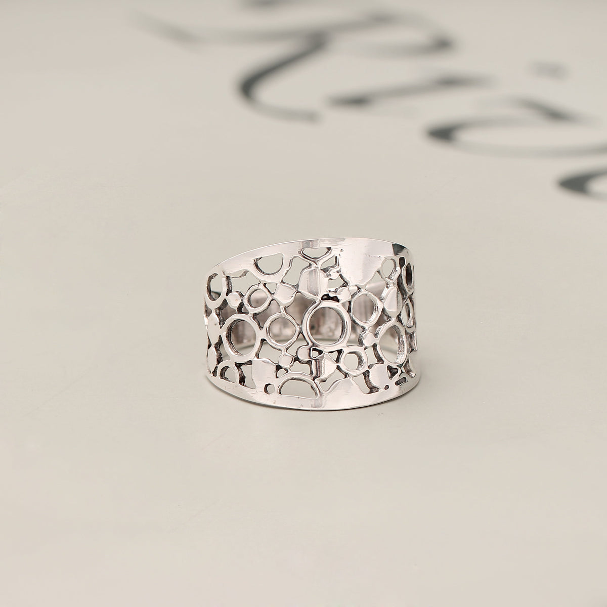 925 Sterling Silver Artistic Hole & Dot Design Ring – Modern Textured Statement Jewelry