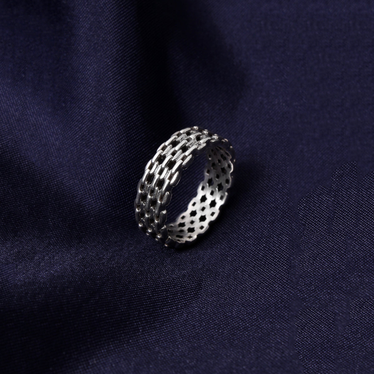 Sterling Silver Linked Chain Ring | Stylish Minimalist Link Design Ring for Everyday Wear